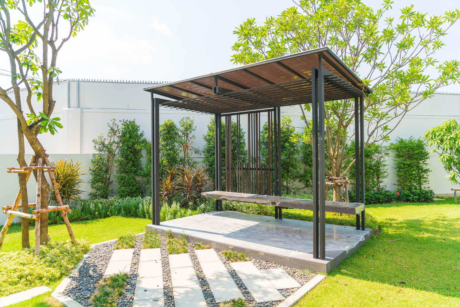 empty-pavilion-garden Patio Designs